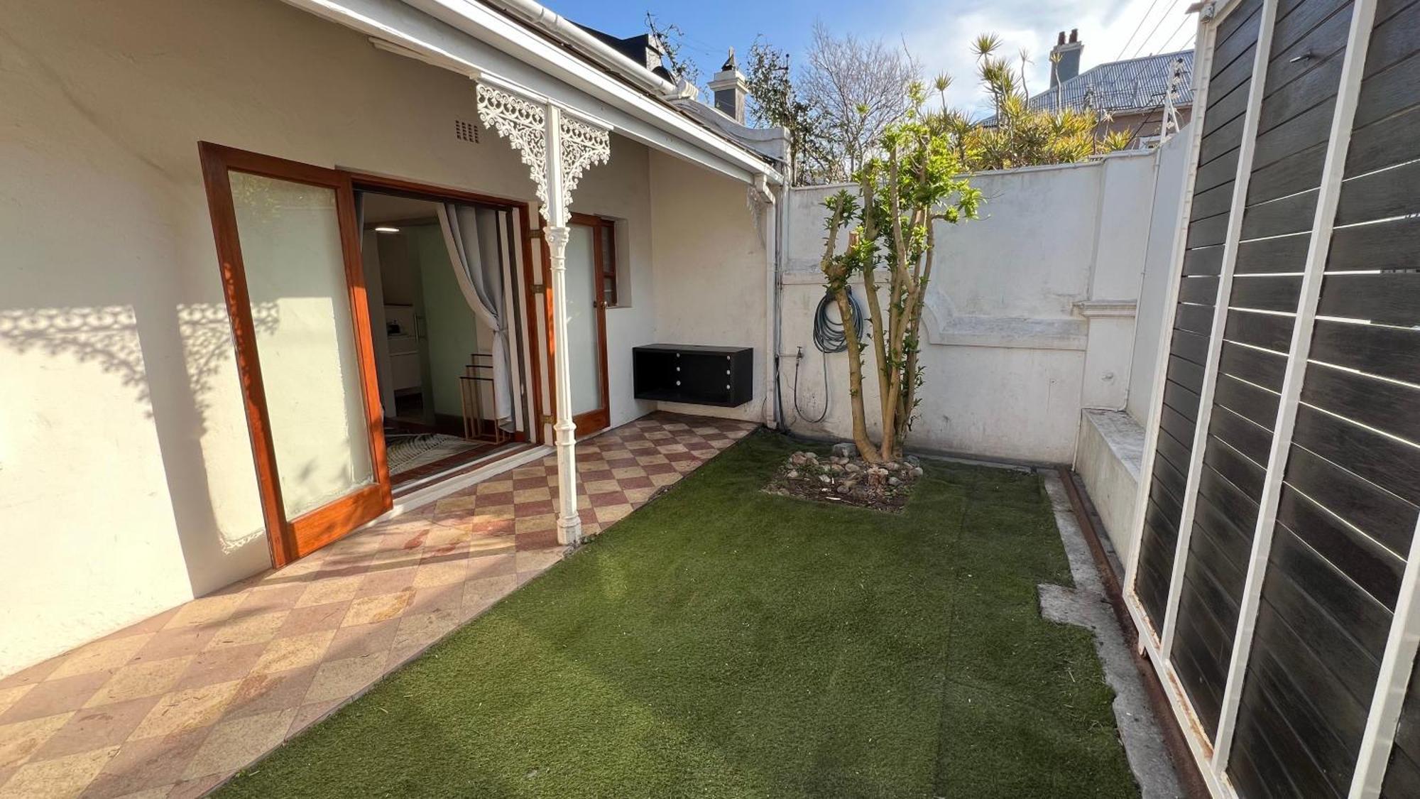 Oasis Away From * Cape Town